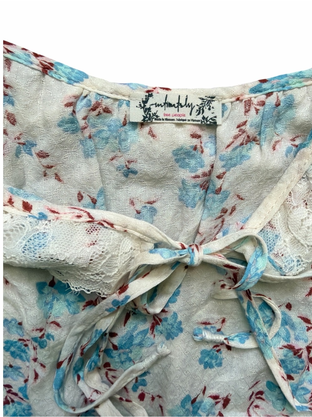 FREE PEOPLE Take It Away Bodysuit Ivory Blue Red Floral Size S NWOT - Picture 3 of 5